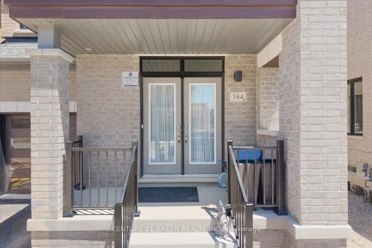 Photo 2 of 384 Kennedy Circle W, Milton, Cobban — HOMEH