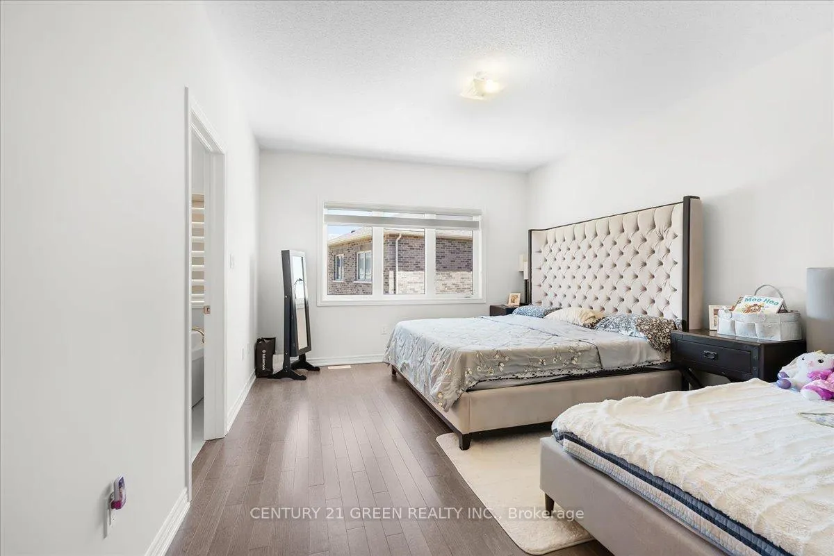 Photo 20 of 384 Kennedy Circle W, Milton, Cobban — HOMEH