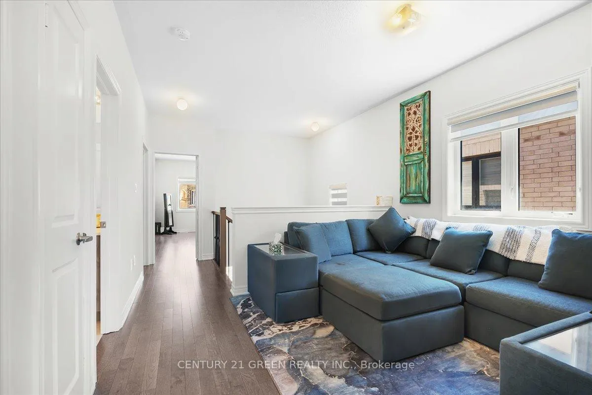 Photo 30 of 384 Kennedy Circle W, Milton, Cobban — HOMEH