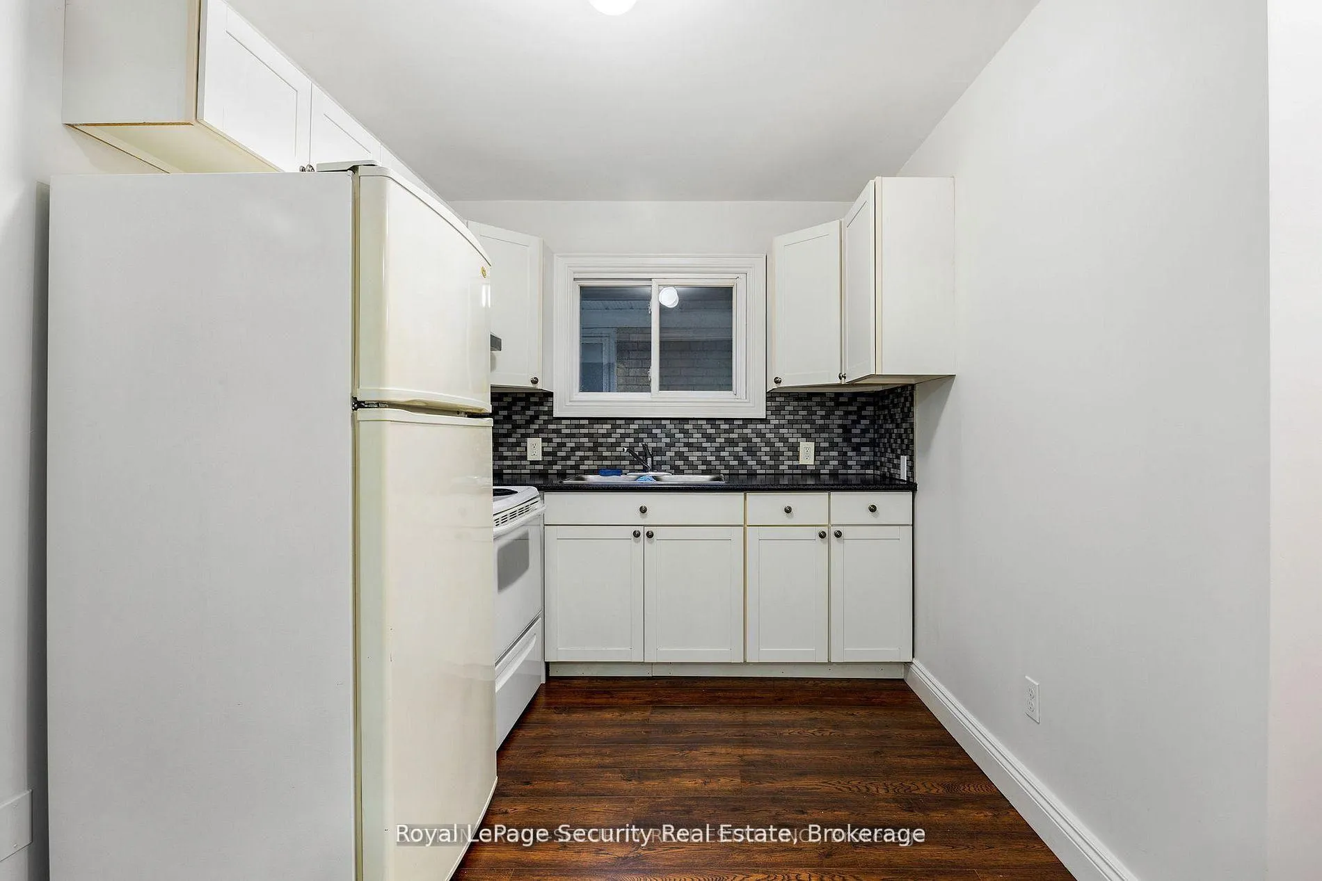 Photo 4 of 177 Clonmore Drive, Scarborough, Birchcliffe-Cliffside — HOMEH