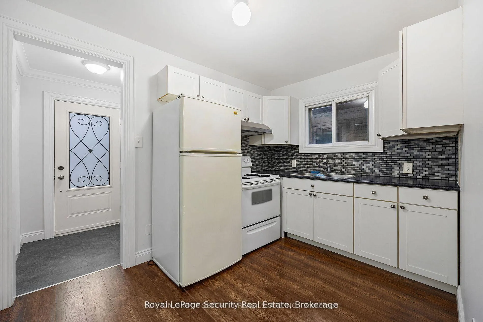 Photo 6 of 177 Clonmore Drive, Scarborough, Birchcliffe-Cliffside — HOMEH