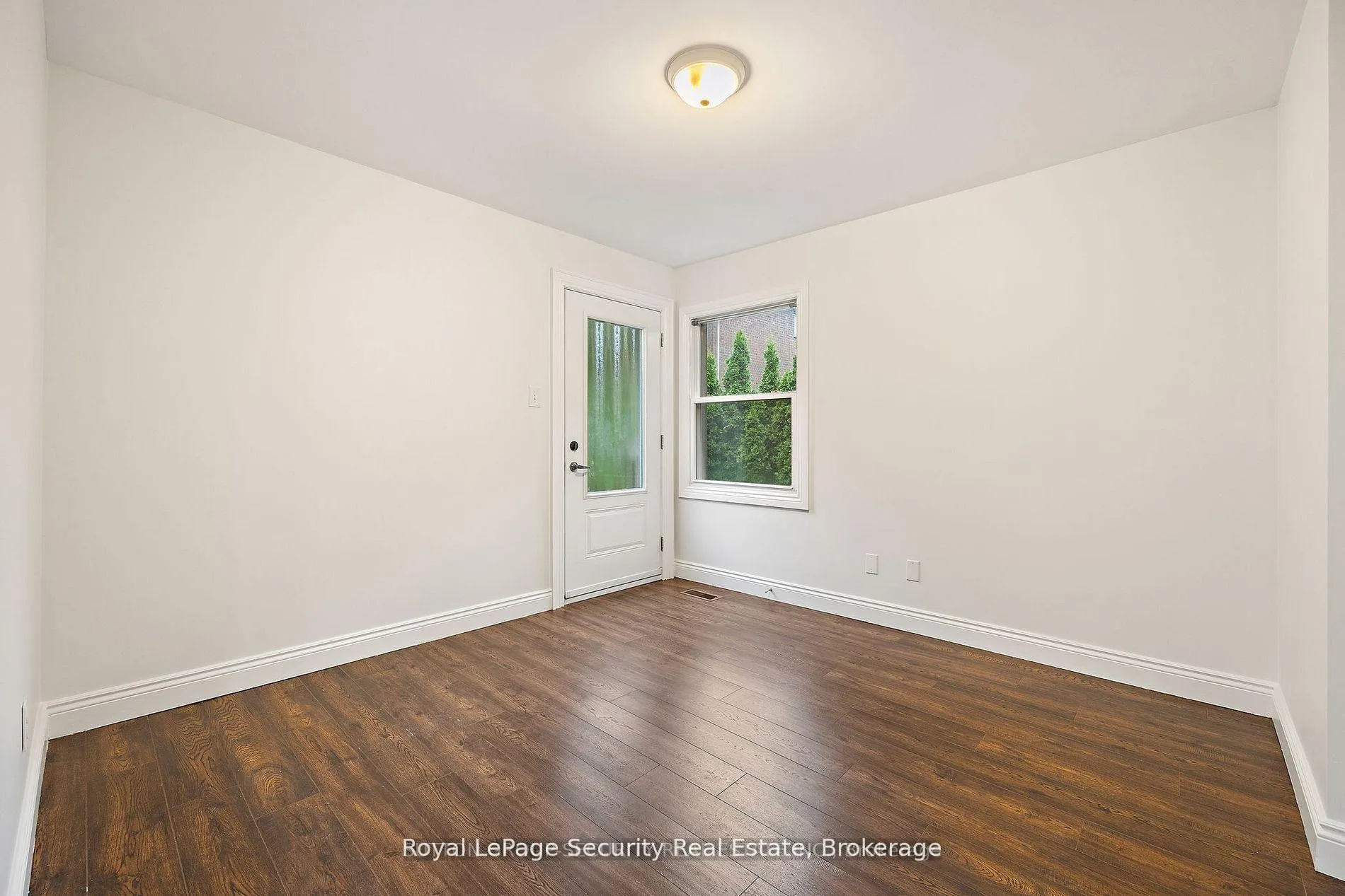 Photo 7 of 177 Clonmore Drive, Scarborough, Birchcliffe-Cliffside — HOMEH