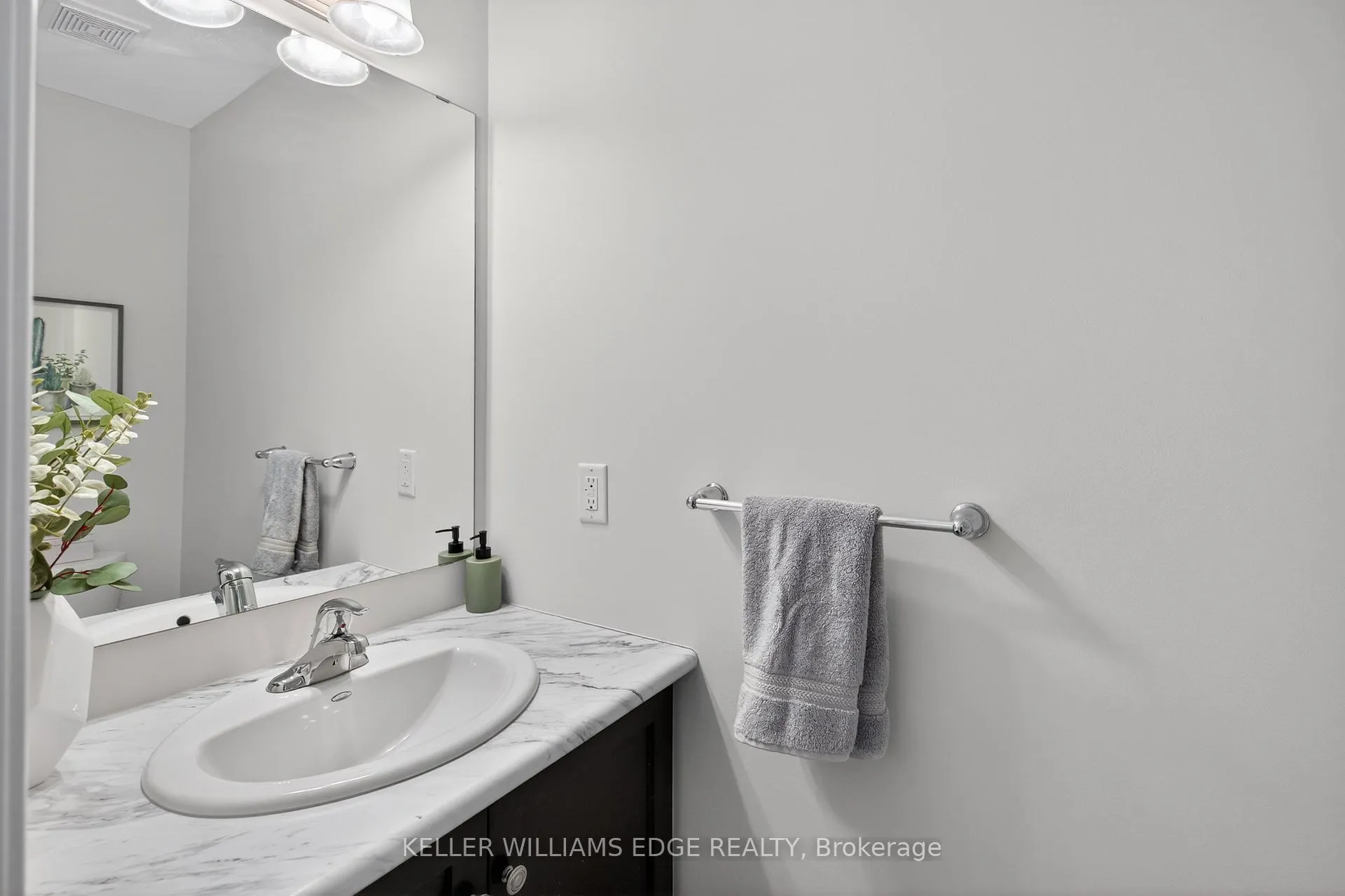 Photo 24 of Unit 2, 377 Glancaster Road, Hamilton, Villages of Glancaster — HOMEH