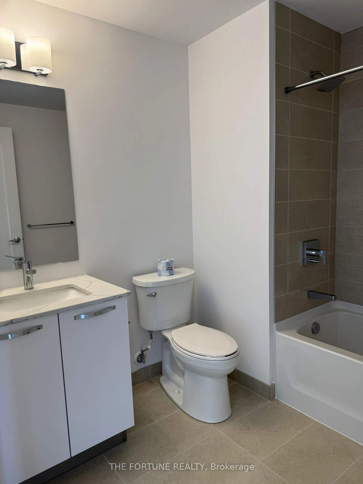Photo 10 of Unit 2914, 75 James Street S, Hamilton, Corktown — HOMEH