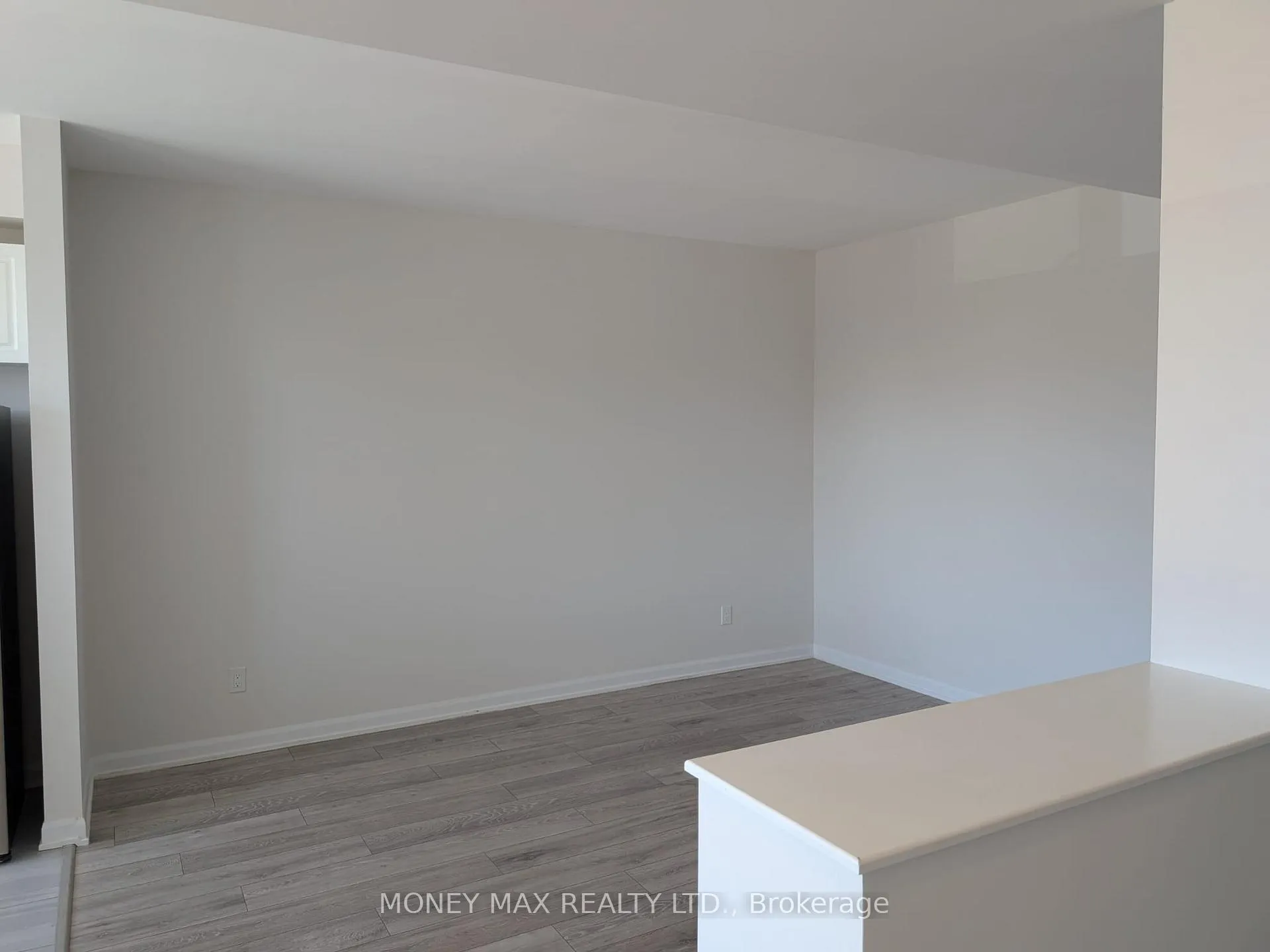 Photo 7 of 56 Teelin Circle, Ottawa, Barrhaven - Half Moon Bay — HOMEH