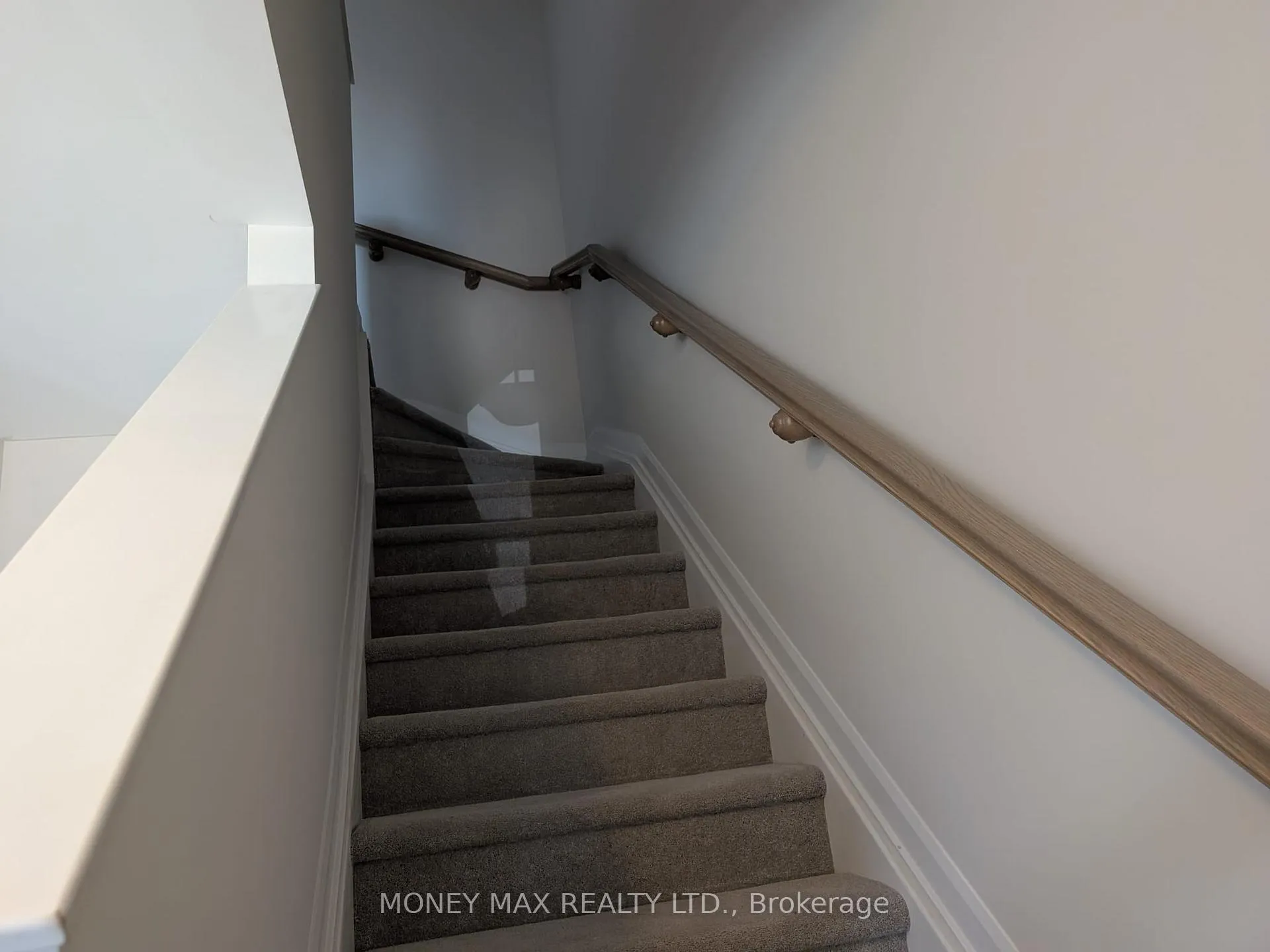 Photo 8 of 56 Teelin Circle, Ottawa, Barrhaven - Half Moon Bay — HOMEH