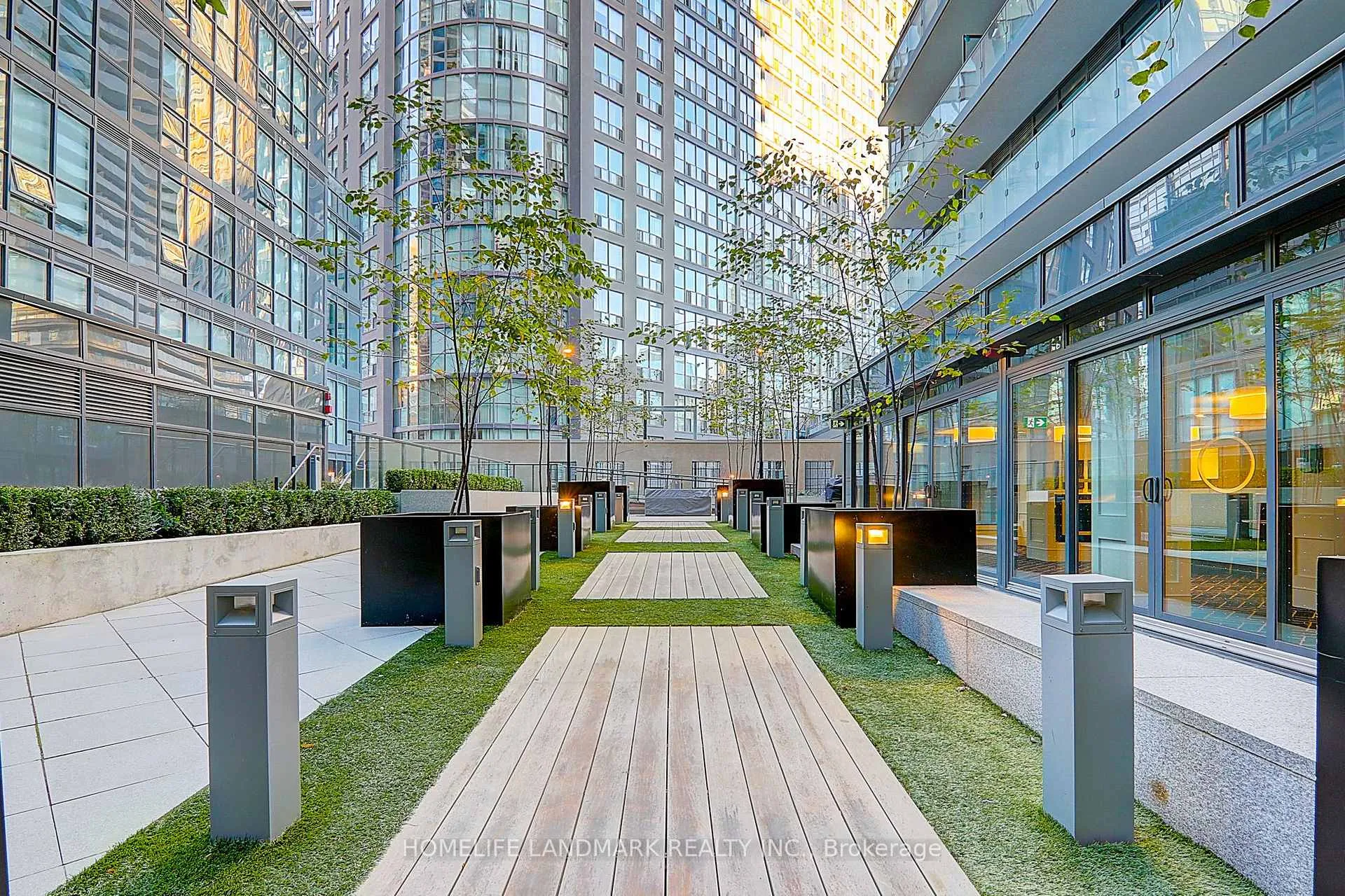 Photo 6 of Unit 2913, 955 Bay Street, Toronto, Bay Street Corridor — HOMEH