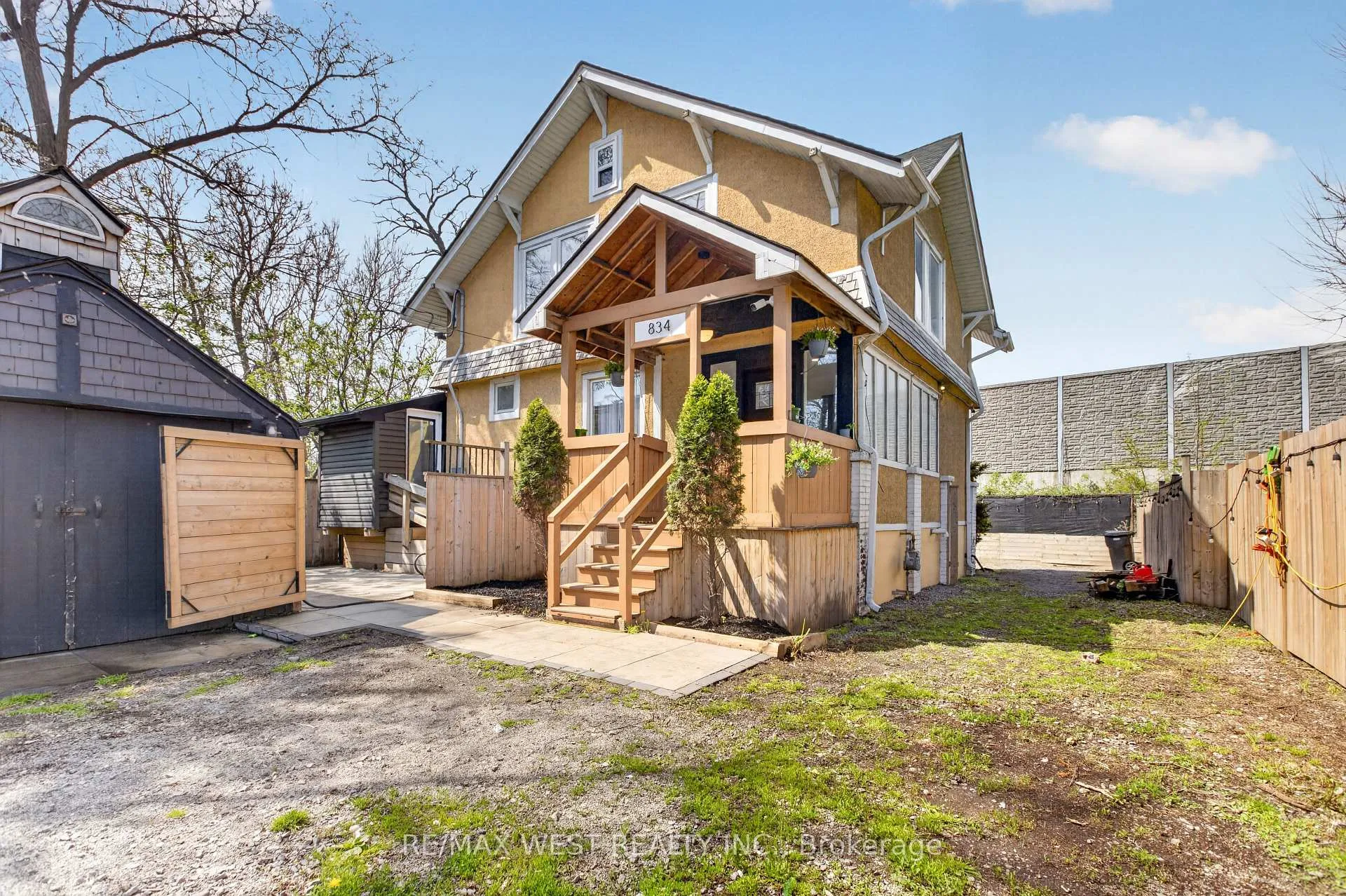 Photo 5 of 834 Beach Boulevard, Hamilton, Hamilton Beach — HOMEH