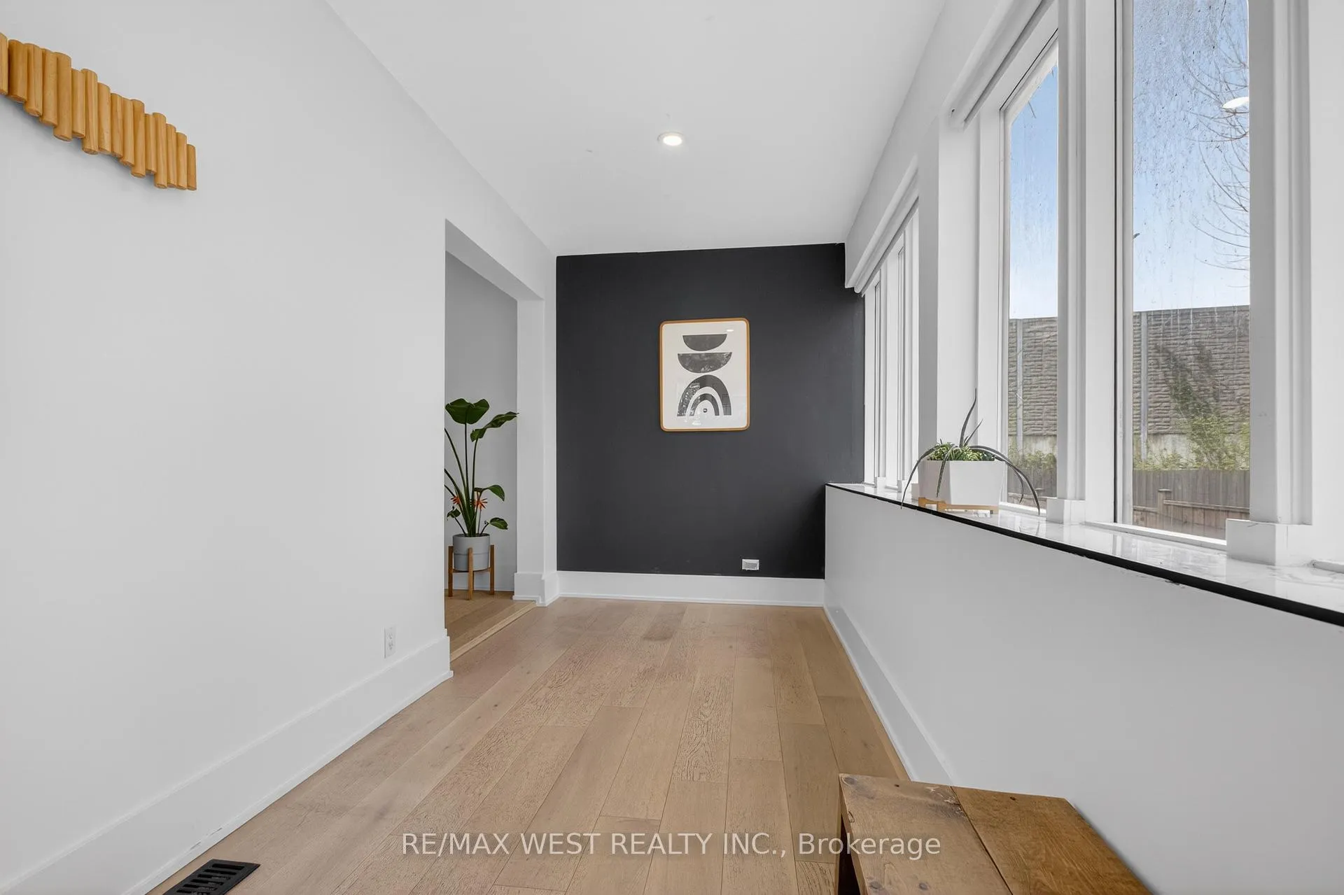 Photo 8 of 834 Beach Boulevard, Hamilton, Hamilton Beach — HOMEH