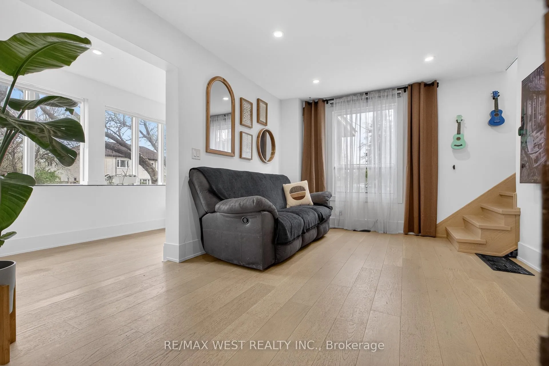 Photo 10 of 834 Beach Boulevard, Hamilton, Hamilton Beach — HOMEH