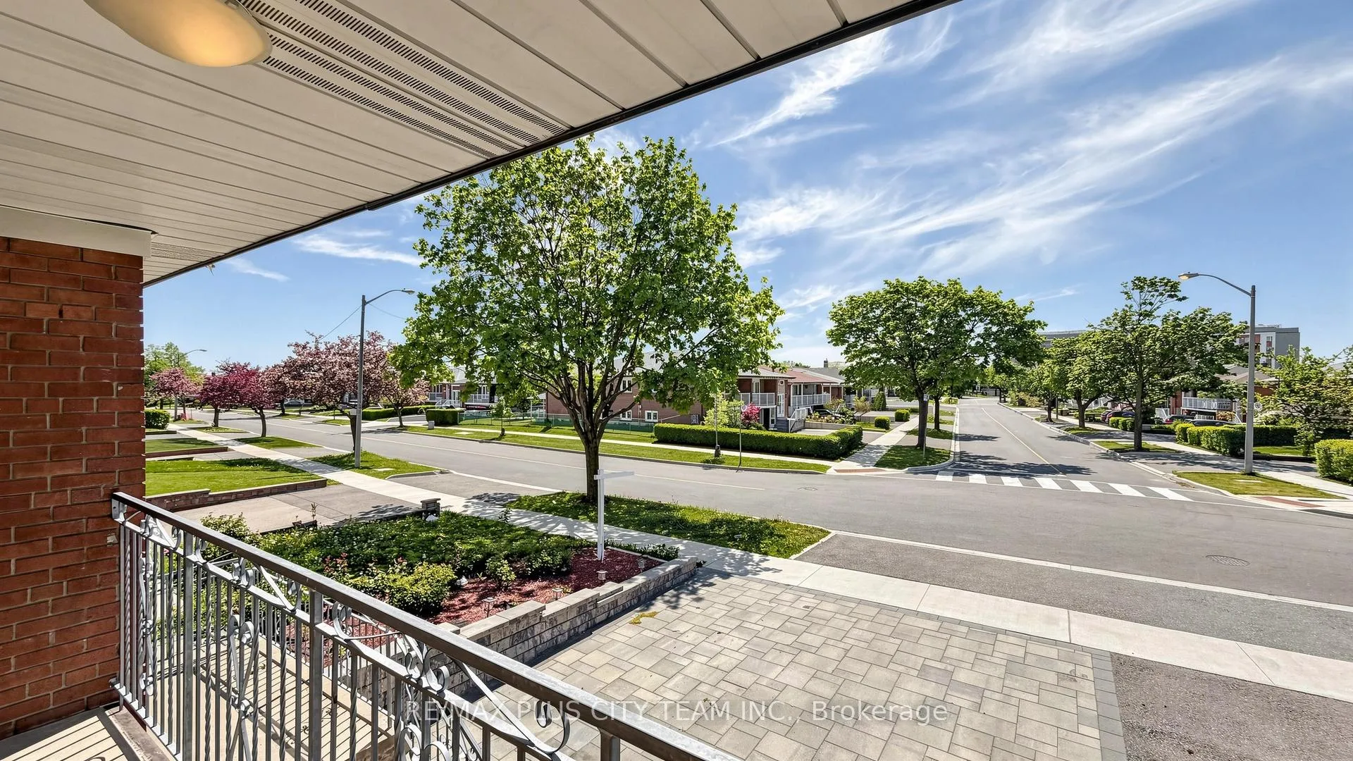 Photo 2 of 63 Picaro Drive, North York, Glenfield-Jane Heights — HOMEH