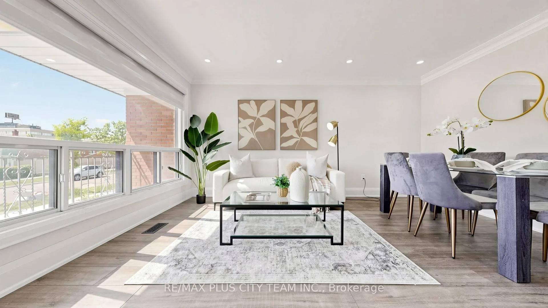 Photo 4 of 63 Picaro Drive, North York, Glenfield-Jane Heights — HOMEH