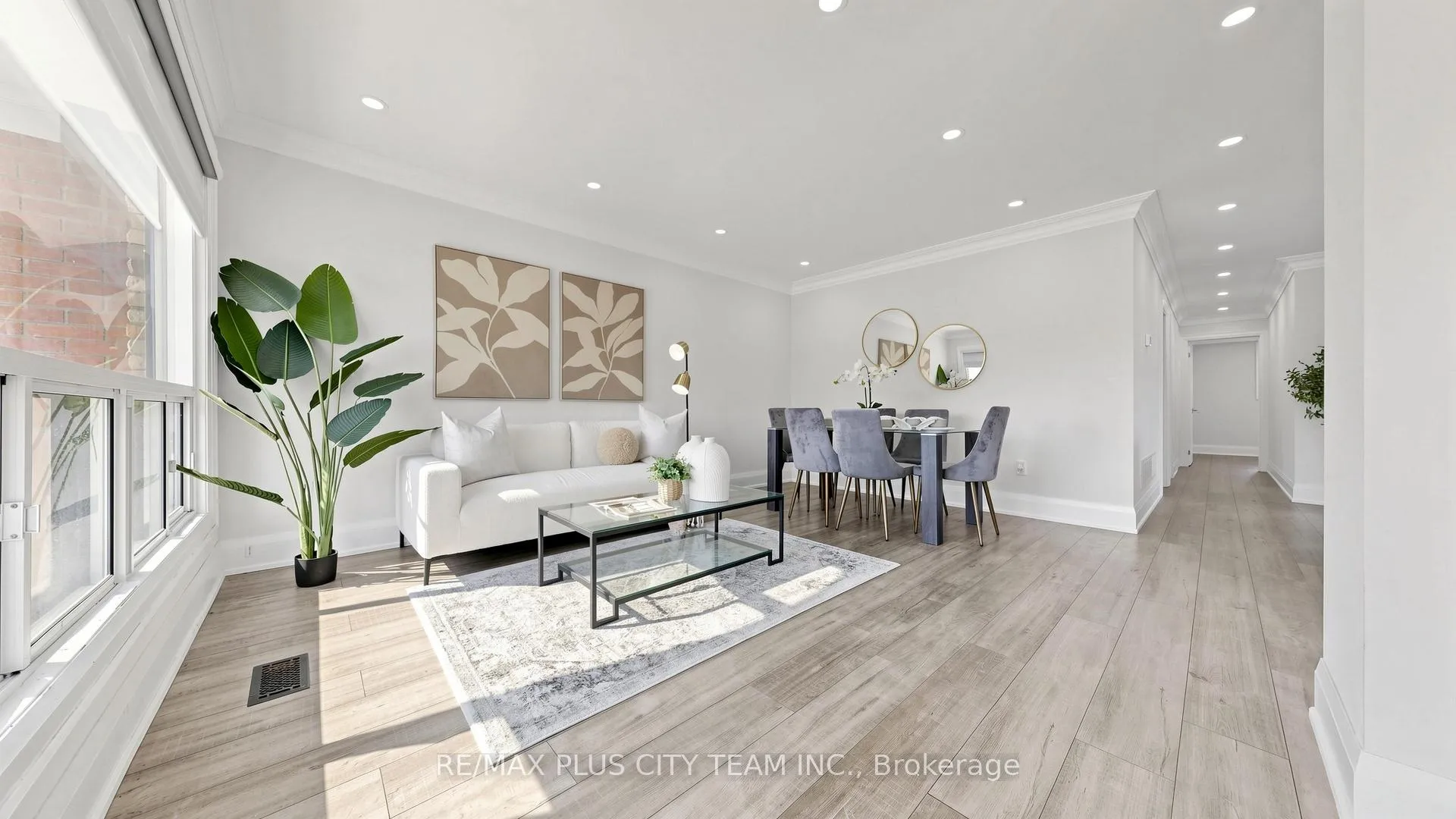 Photo 5 of 63 Picaro Drive, North York, Glenfield-Jane Heights — HOMEH