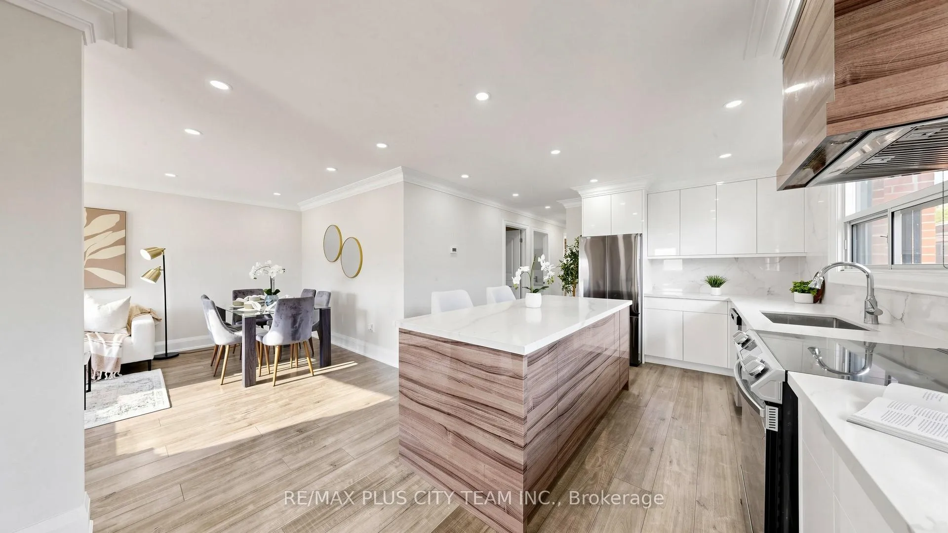 Photo 11 of 63 Picaro Drive, North York, Glenfield-Jane Heights — HOMEH