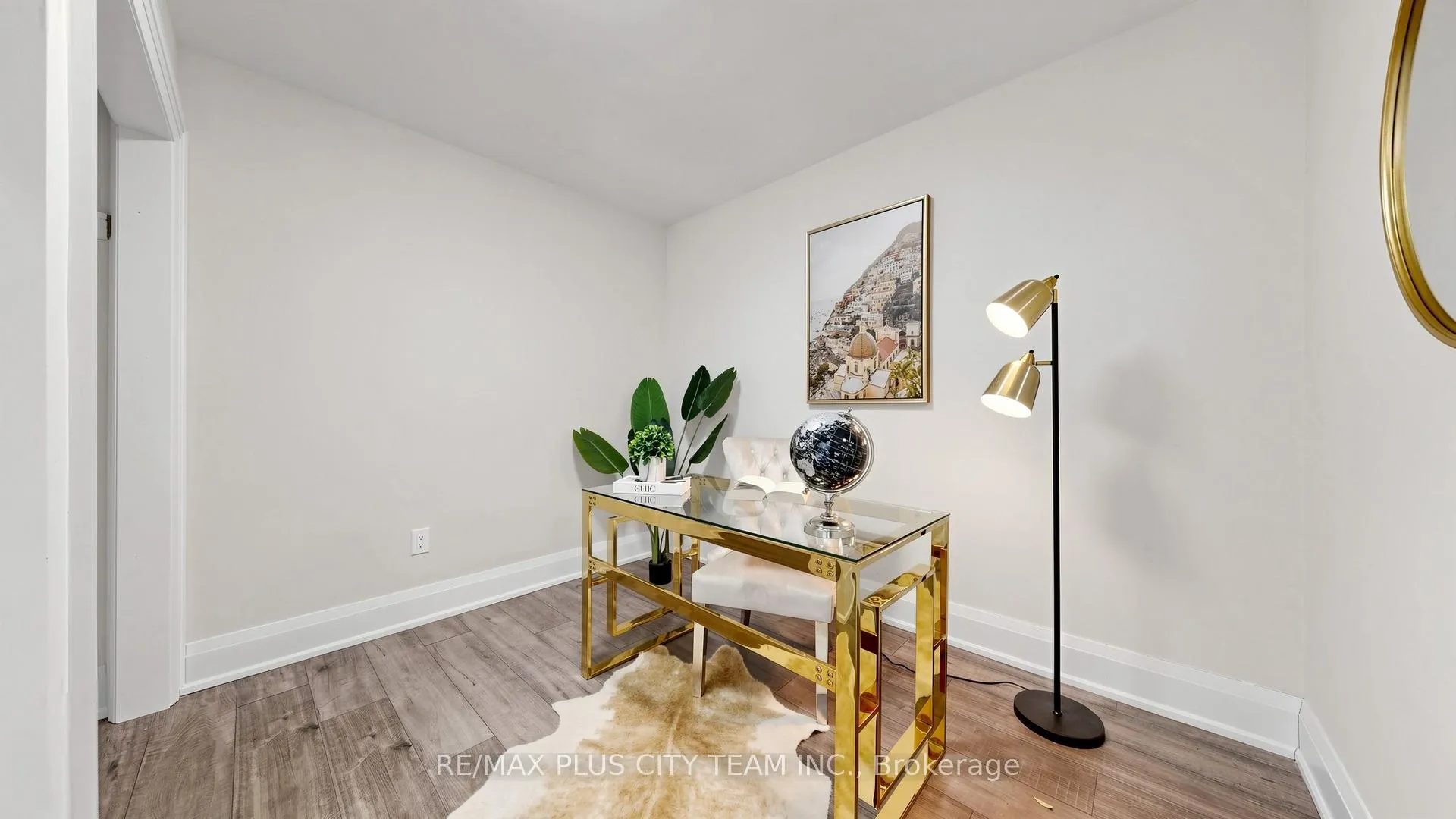 Photo 15 of 63 Picaro Drive, North York, Glenfield-Jane Heights — HOMEH