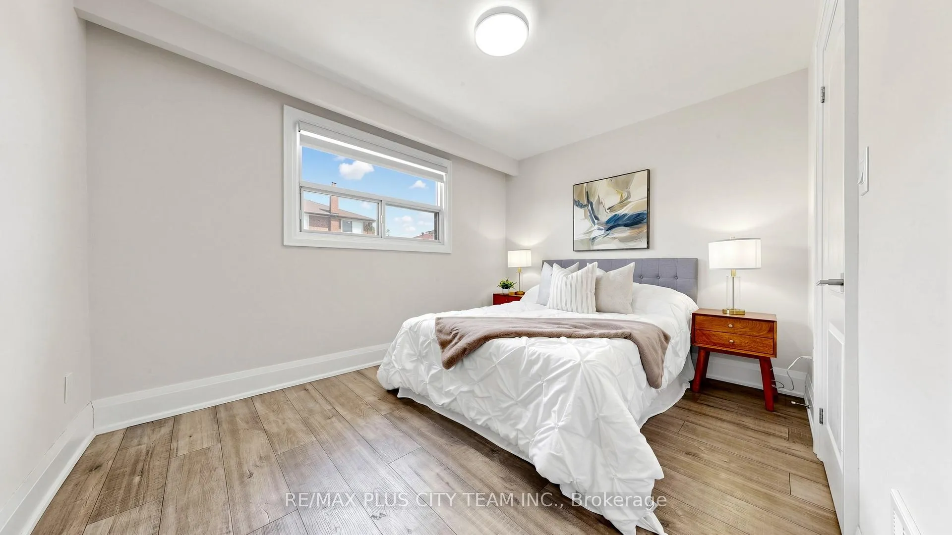 Photo 16 of 63 Picaro Drive, North York, Glenfield-Jane Heights — HOMEH