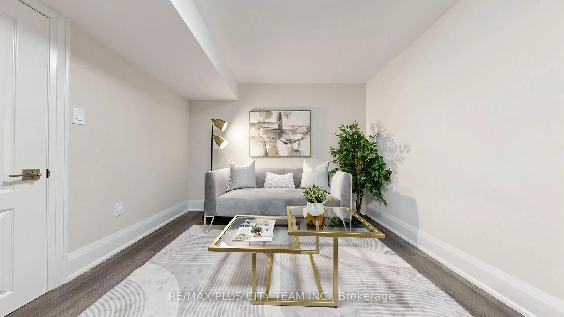 Photo 26 of 63 Picaro Drive, North York, Glenfield-Jane Heights — HOMEH