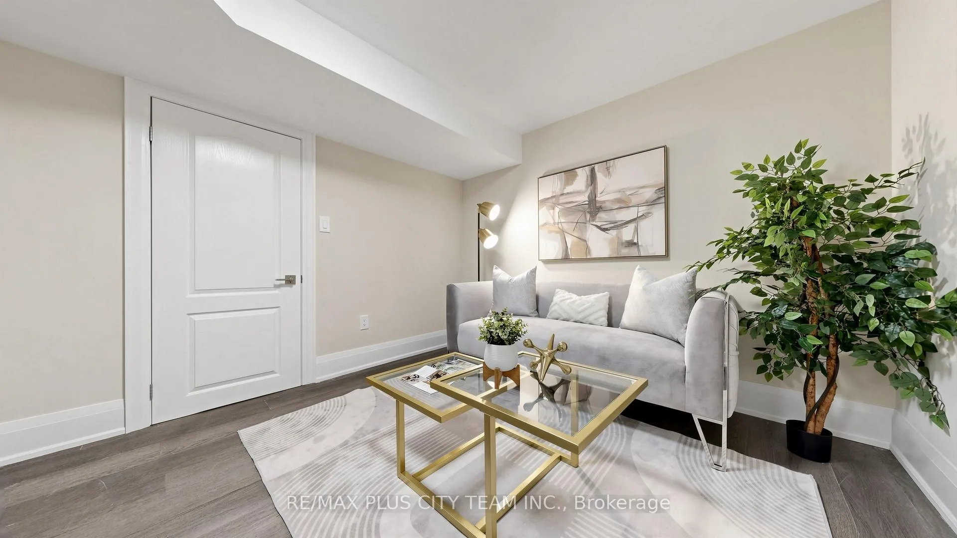 Photo 27 of 63 Picaro Drive, North York, Glenfield-Jane Heights — HOMEH