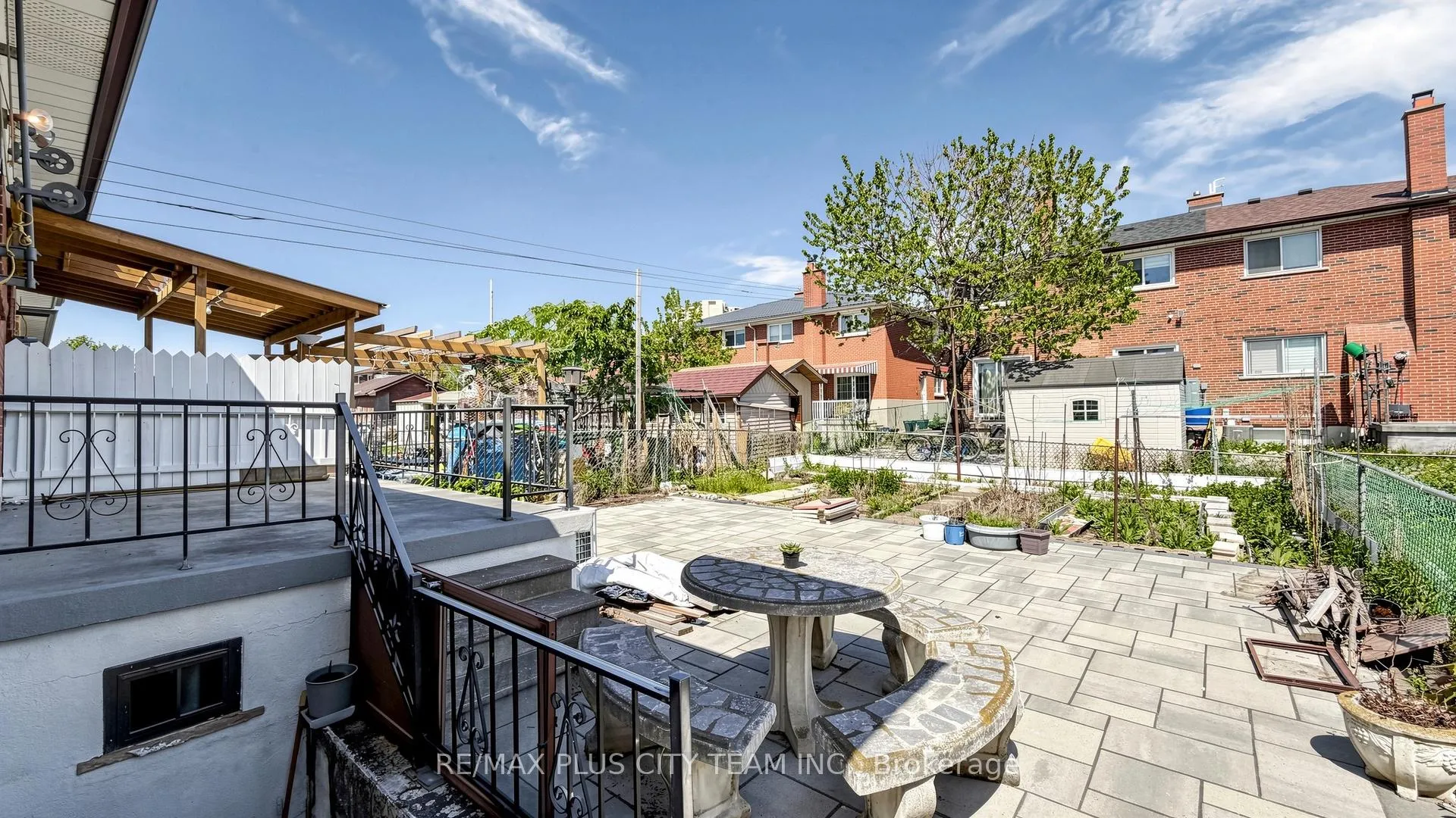 Photo 41 of 63 Picaro Drive, North York, Glenfield-Jane Heights — HOMEH