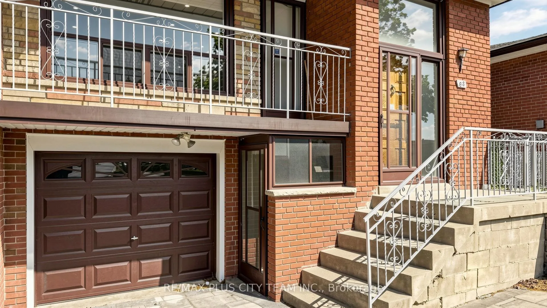 Photo 44 of 63 Picaro Drive, North York, Glenfield-Jane Heights — HOMEH