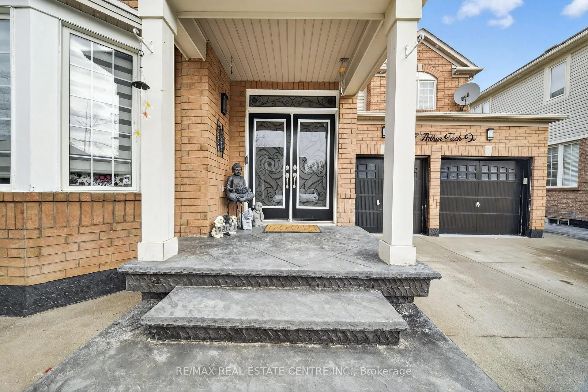Photo 5 of 207 Arthur Fach Drive, Cambridge, Fiddlesticks — HOMEH