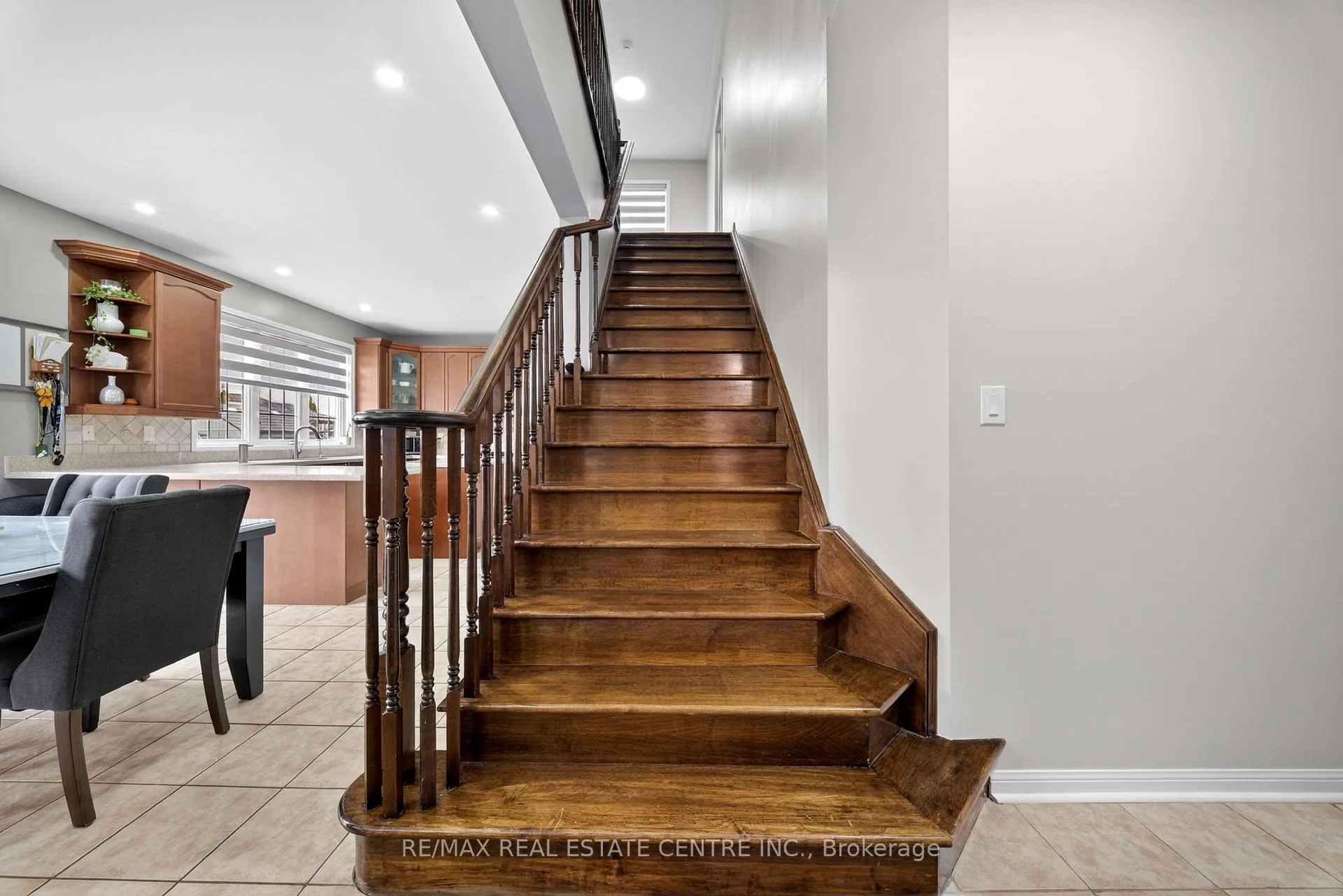 Photo 20 of 207 Arthur Fach Drive, Cambridge, Fiddlesticks — HOMEH
