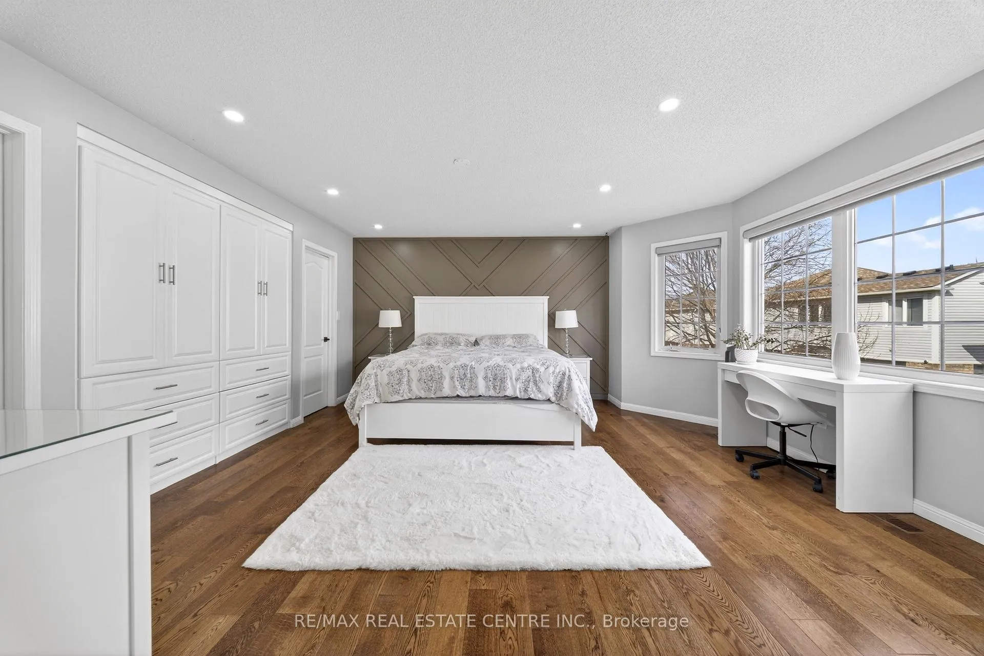 Photo 24 of 207 Arthur Fach Drive, Cambridge, Fiddlesticks — HOMEH
