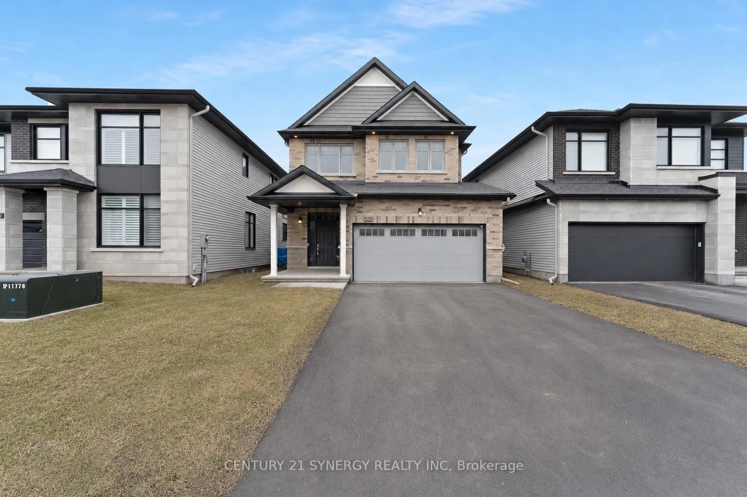 Photo 2 of 555 Bobolink Ridge, Ottawa, Stittsville (South) — HOMEH