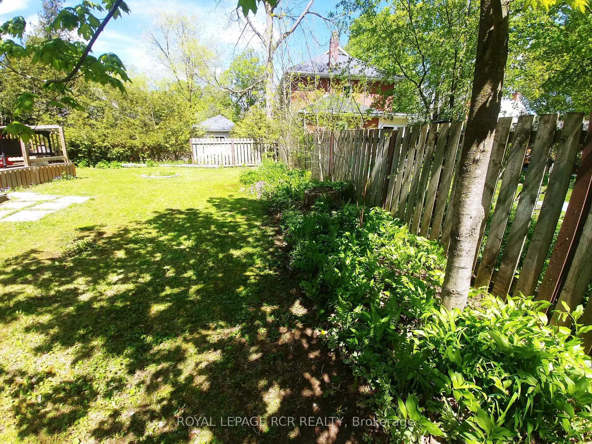 Photo 4 of 2 Dundas W Street, Erin — HOMEH