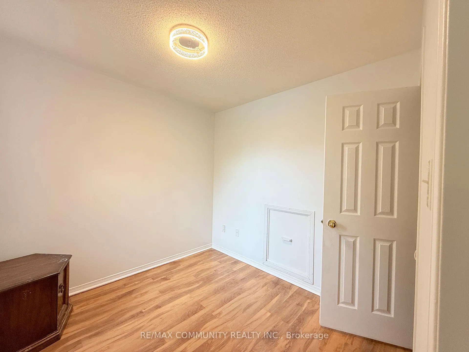 Photo 11 of 78 Shady Pine Circle S, Brampton, Sandringham-Wellington — HOMEH