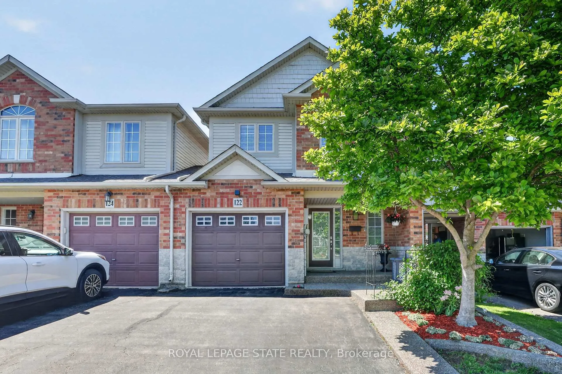 Photo 1 of 122 Magnolia Crescent, Grimsby, Grimsby West — HOMEH