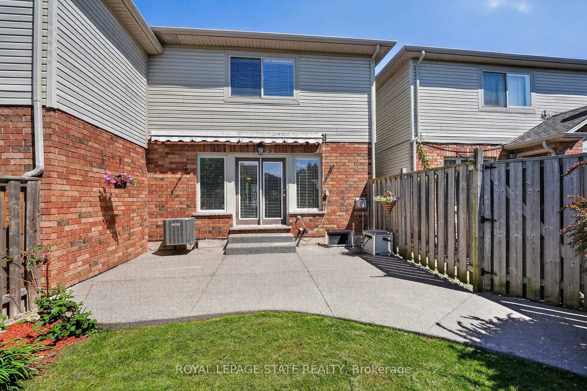 Photo 30 of 122 Magnolia Crescent, Grimsby, Grimsby West — HOMEH