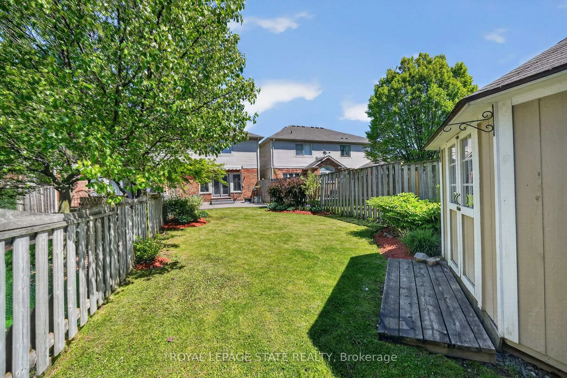 Photo 33 of 122 Magnolia Crescent, Grimsby, Grimsby West — HOMEH