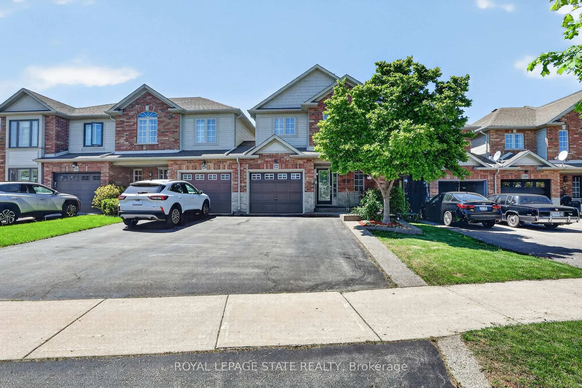 Photo 35 of 122 Magnolia Crescent, Grimsby, Grimsby West — HOMEH