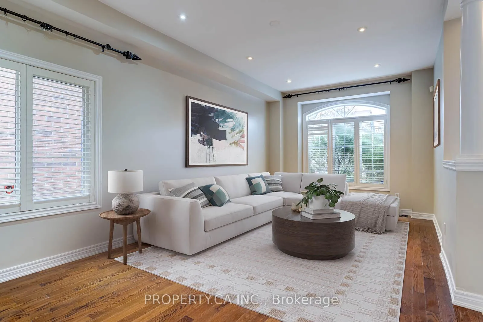 Photo 3 of 23 Panorama Way, Hamilton, Winona Park — HOMEH
