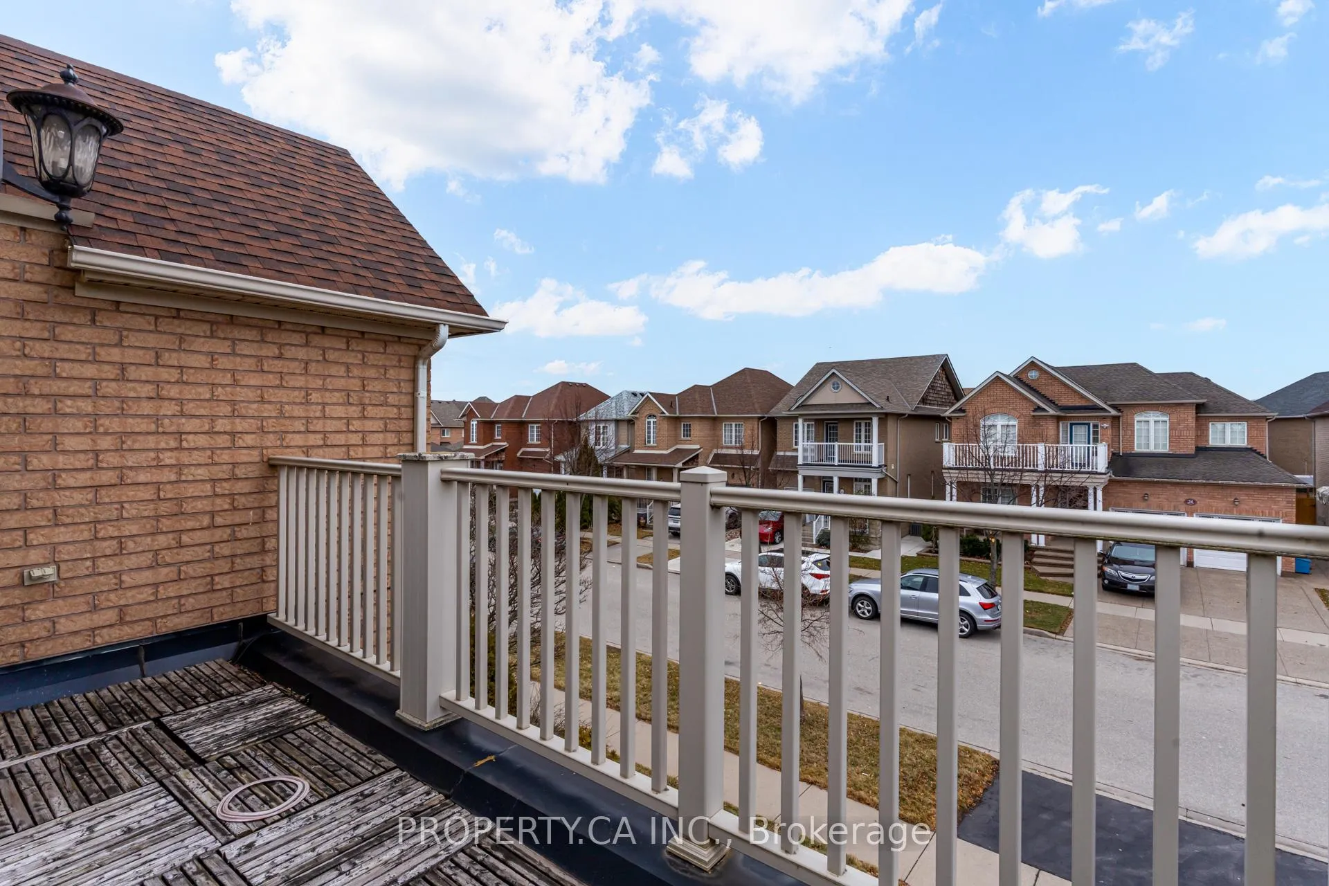 Photo 17 of 23 Panorama Way, Hamilton, Winona Park — HOMEH