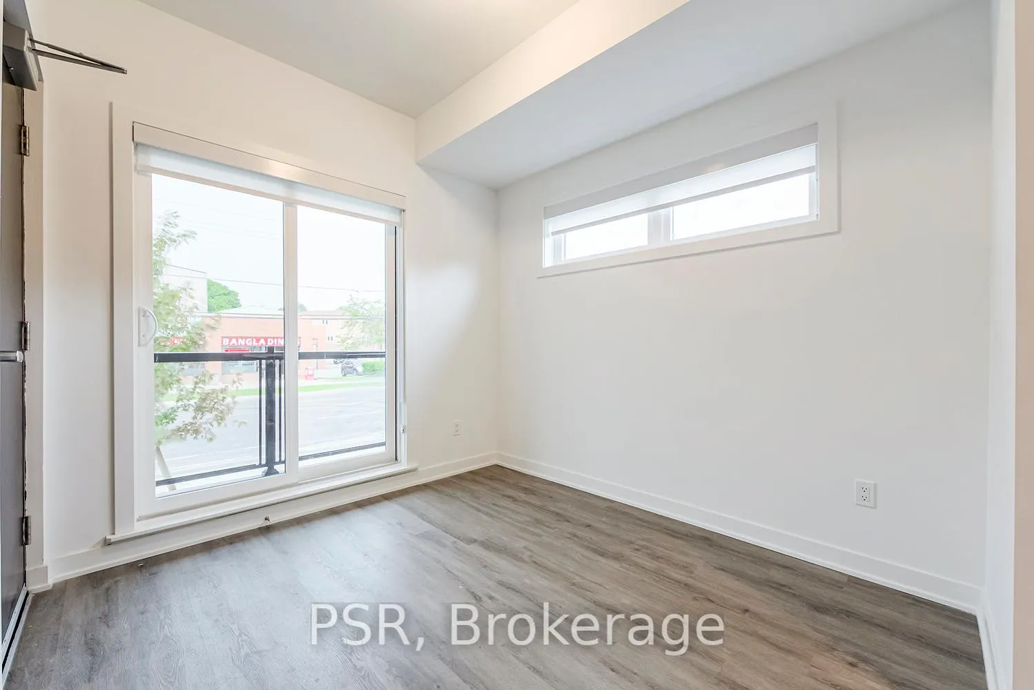 Photo 3 of Unit 210, 41 Danforth Road, Scarborough, Oakridge — HOMEH