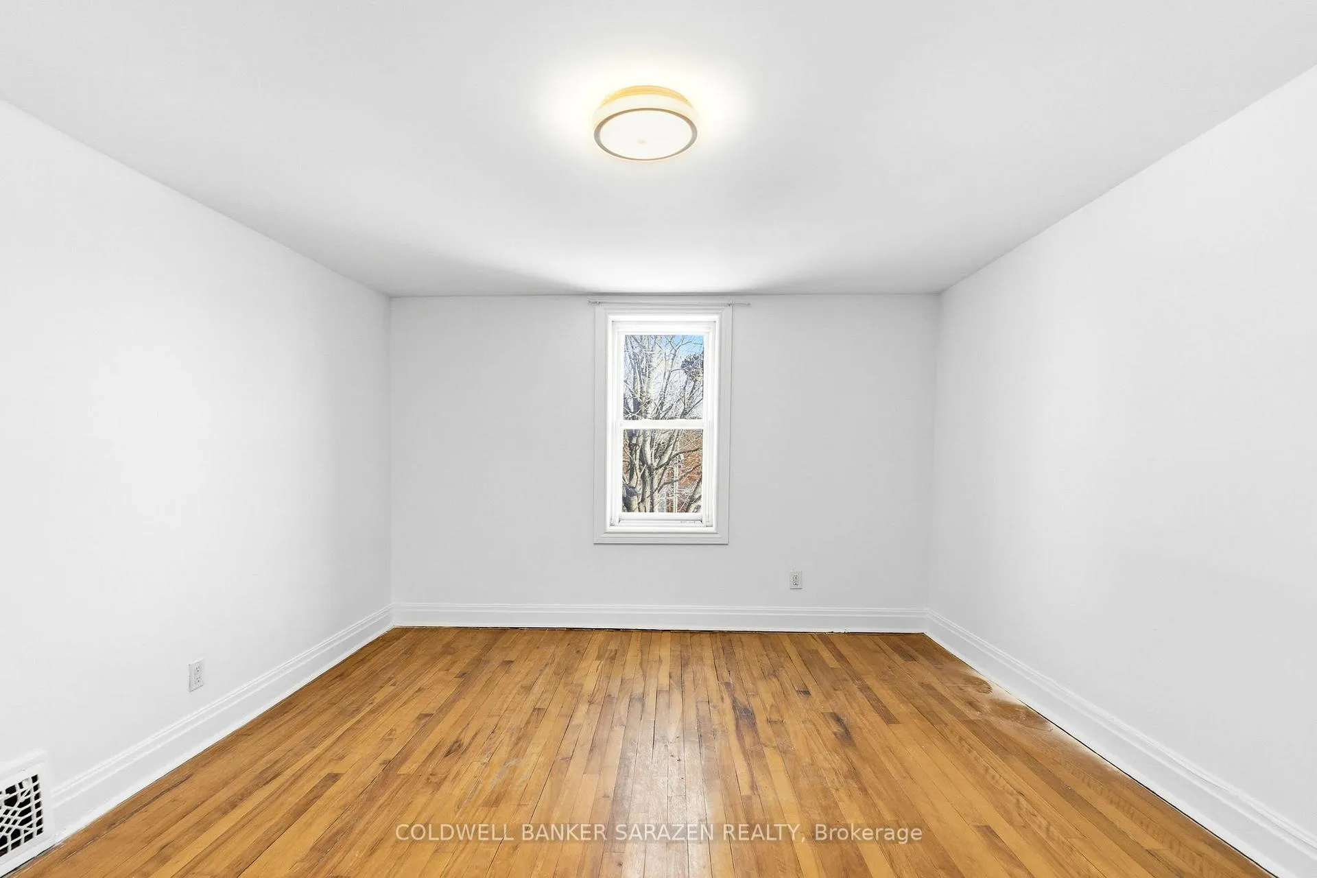 Photo 11 of 278 St Jacques Street, Ottawa, Vanier — HOMEH