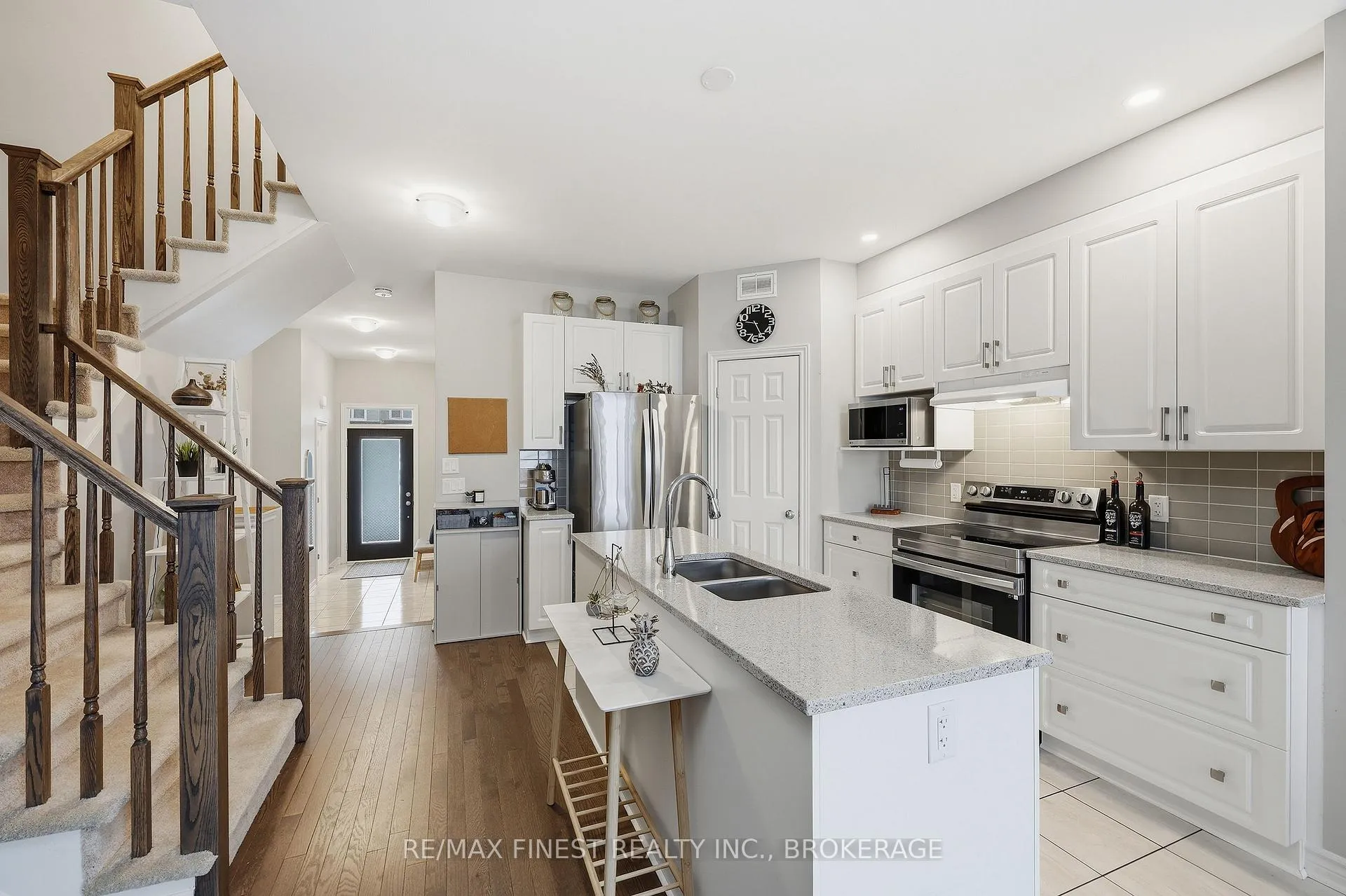 Photo 10 of 1685 Tenley Drive, Kingston, City Northwest — HOMEH