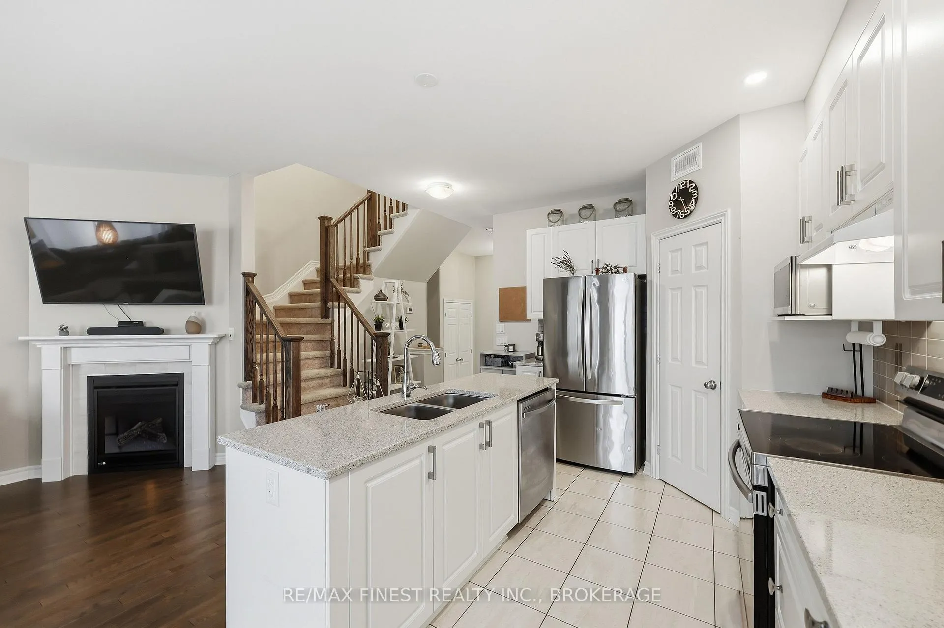 Photo 11 of 1685 Tenley Drive, Kingston, City Northwest — HOMEH
