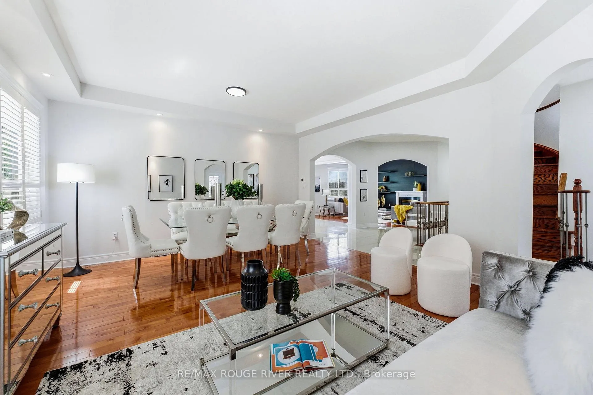 Photo 8 of 29 Sheldon Drive, Ajax, Central — HOMEH