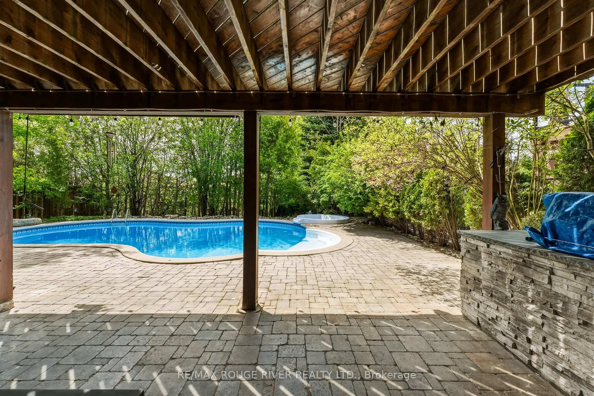 Photo 35 of 29 Sheldon Drive, Ajax, Central — HOMEH