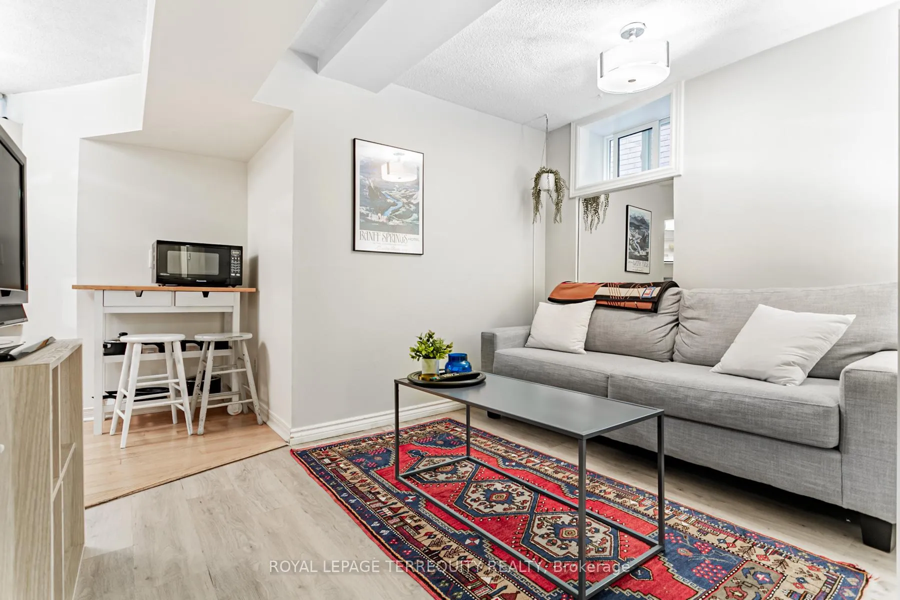 Photo 5 of Unit Bsmt, 74 Pine Crest Road, Toronto, High Park North — HOMEH