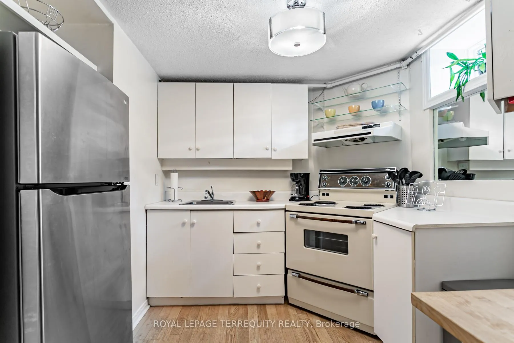 Photo 12 of Unit Bsmt, 74 Pine Crest Road, Toronto, High Park North — HOMEH