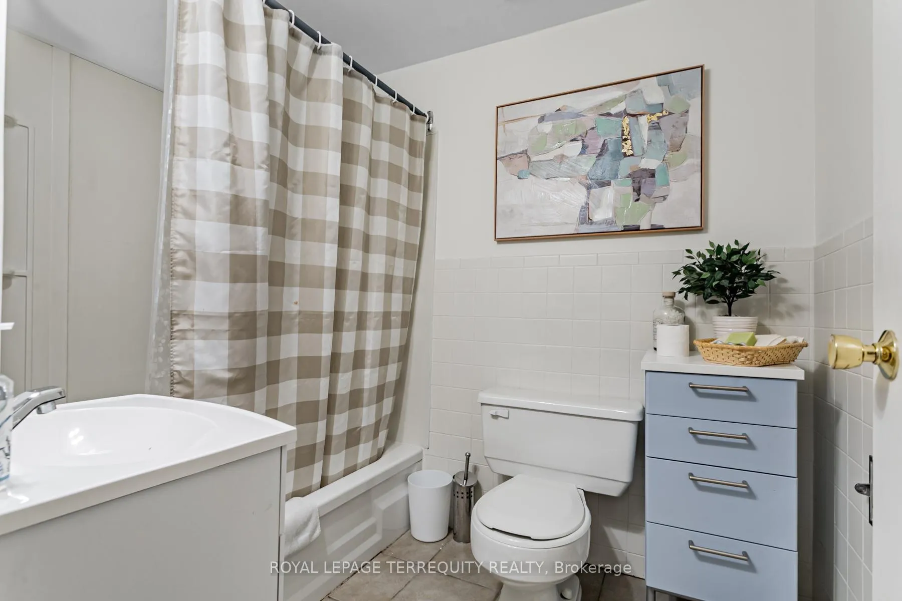 Photo 15 of Unit Bsmt, 74 Pine Crest Road, Toronto, High Park North — HOMEH