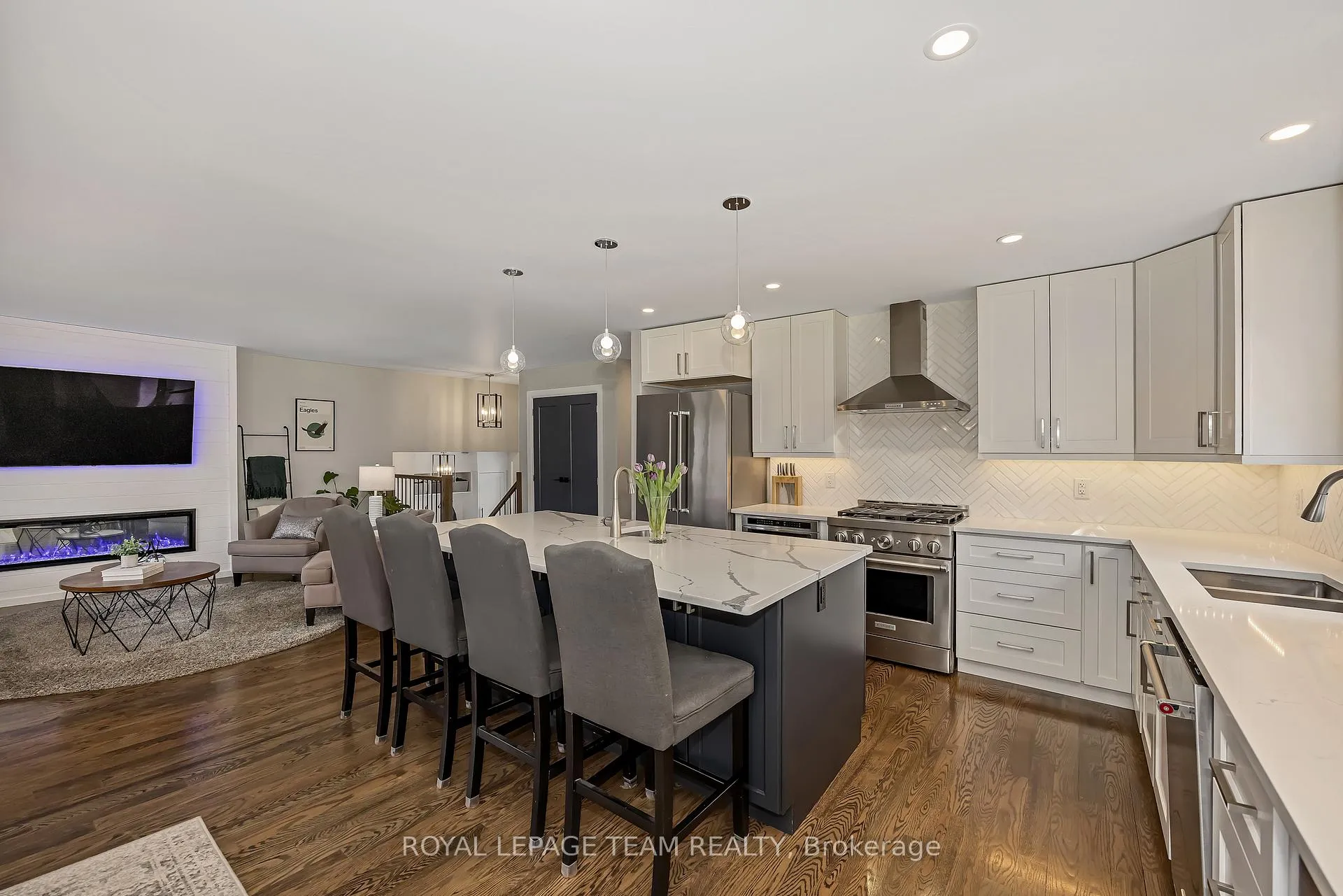 Photo 12 of 1517 Back Place Avenue, Ottawa, Greely — HOMEH