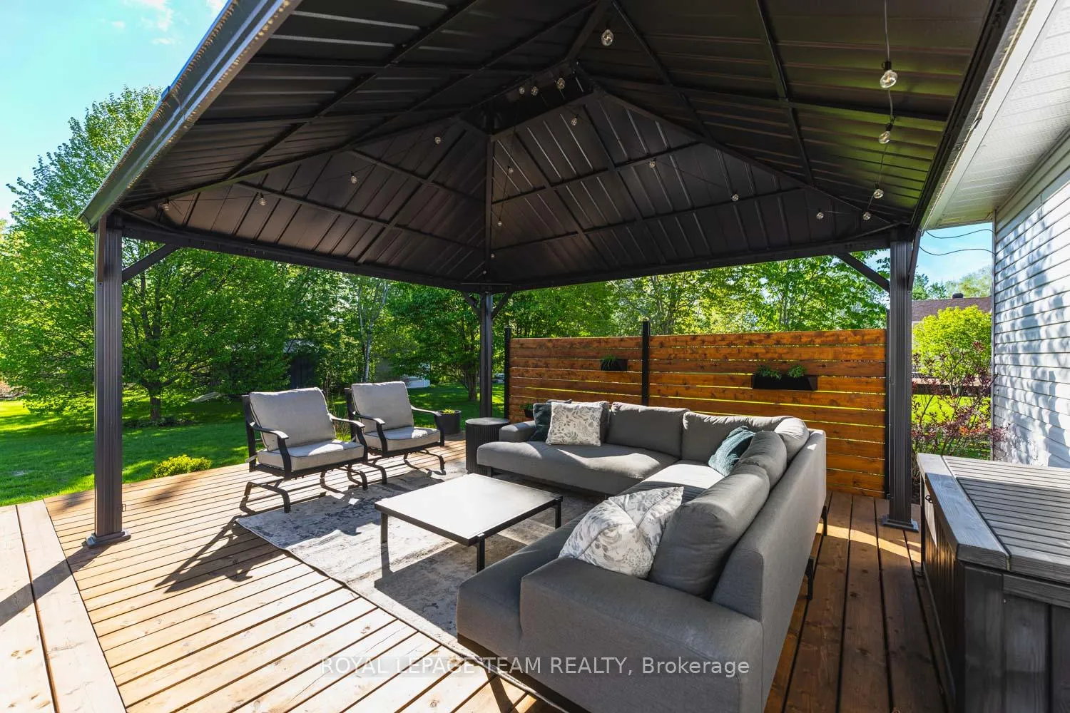 Photo 31 of 1517 Back Place Avenue, Ottawa, Greely — HOMEH