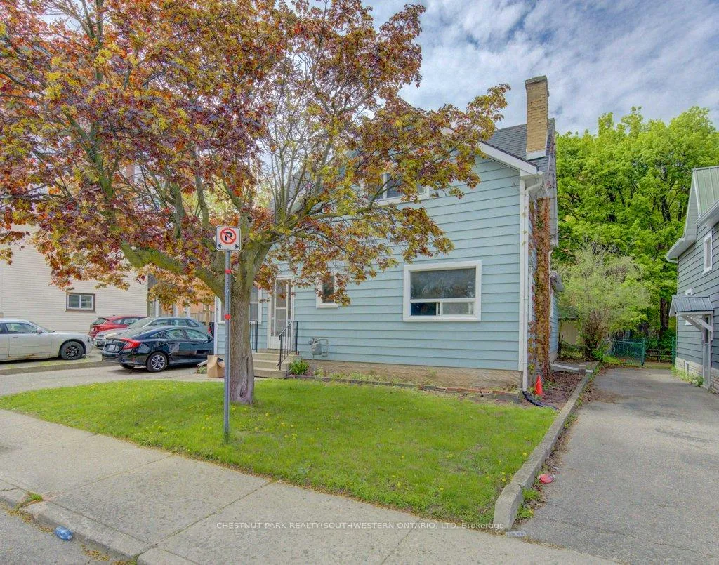 Photo 3 of 8 Marshall Street, Waterloo, Beechwood/University — HOMEH
