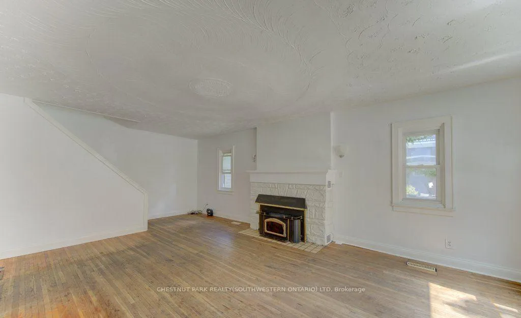 Photo 5 of 8 Marshall Street, Waterloo, Beechwood/University — HOMEH