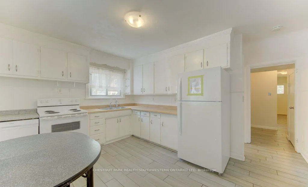 Photo 10 of 8 Marshall Street, Waterloo, Beechwood/University — HOMEH